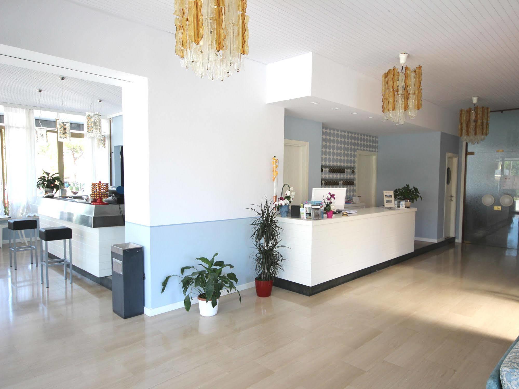 Hotel Domingo Lido di Jesolo Exterior photo